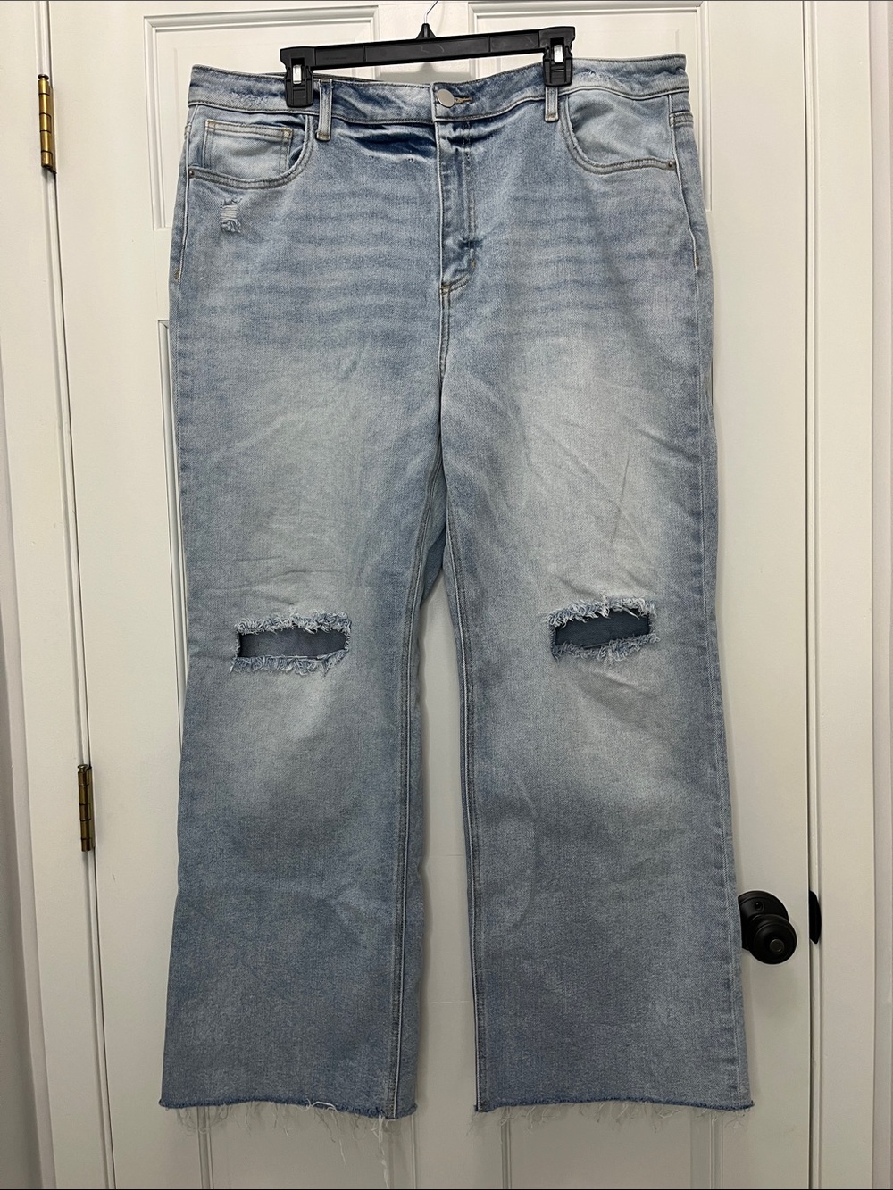 Arula Women's Light Wash Distressed Wide Leg Denim Jeans - Size 18